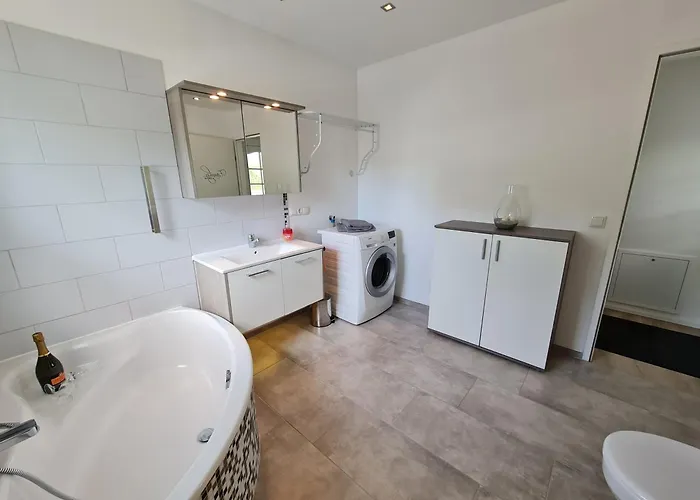 Steinershausen Appartement *